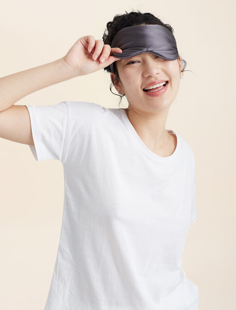Audrey Boxed Mulberry Silk Eye Mask - Image 4