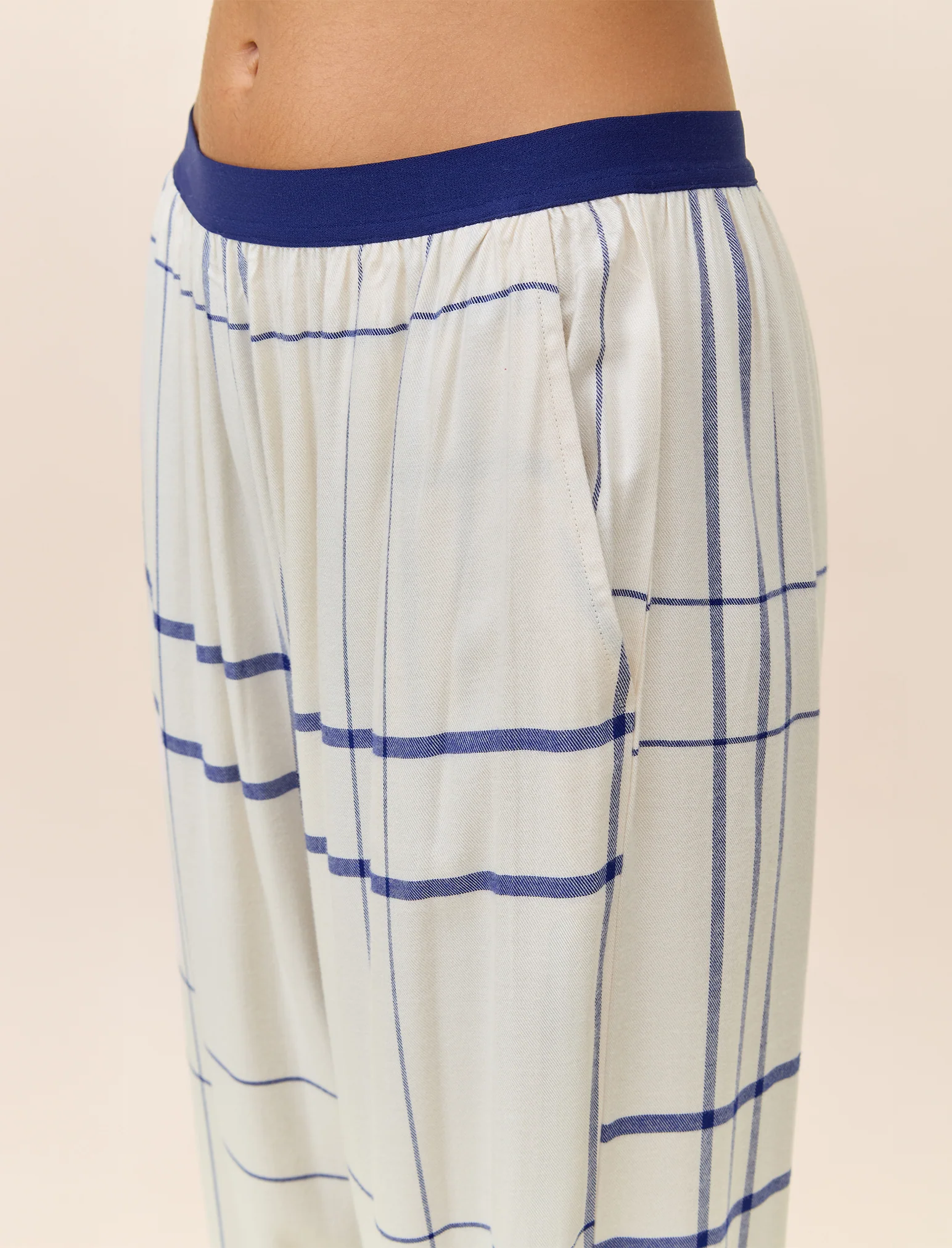 Comfy Plaid Jogger - Image 3