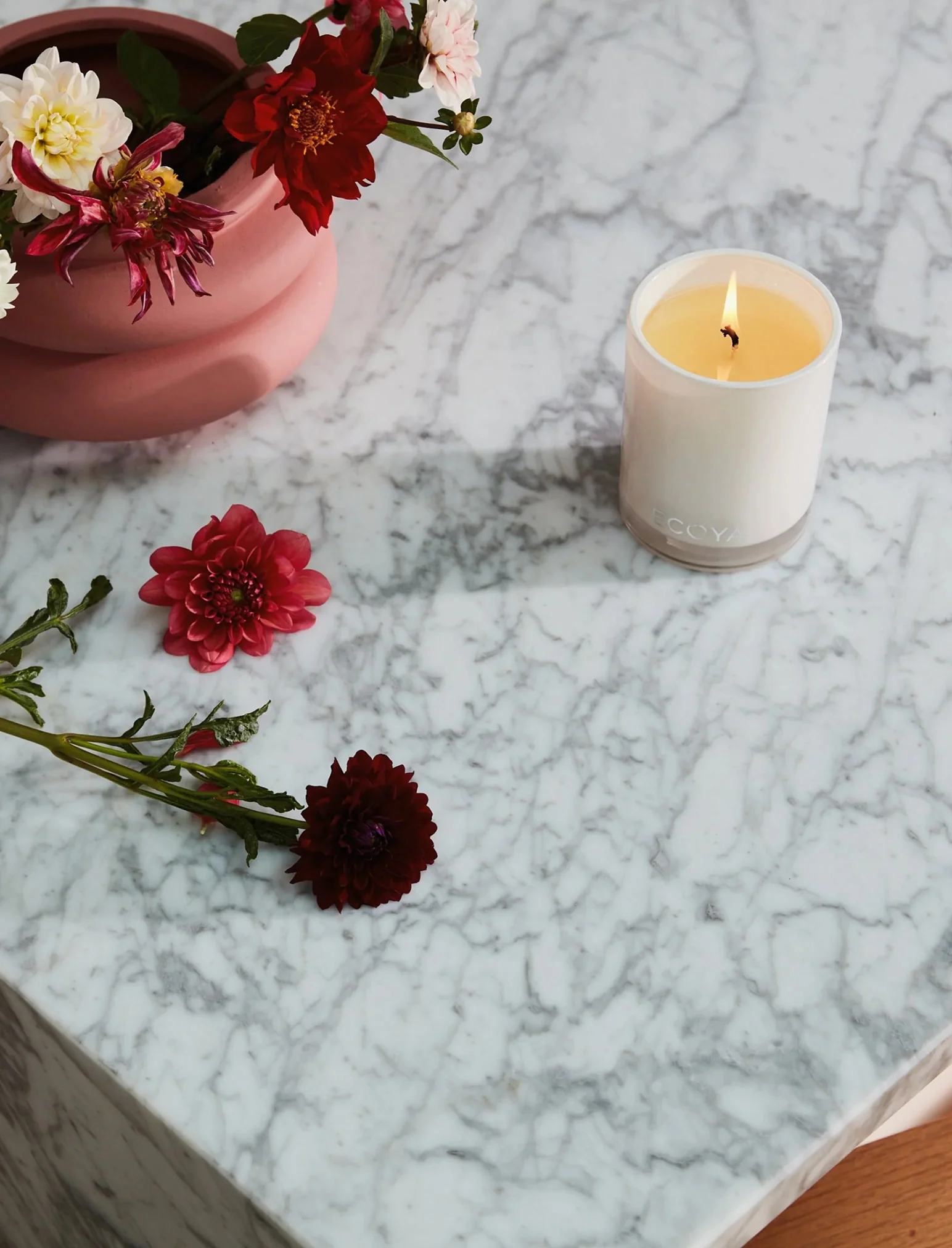ECOYA French Pear Madison Candle - Image 3
