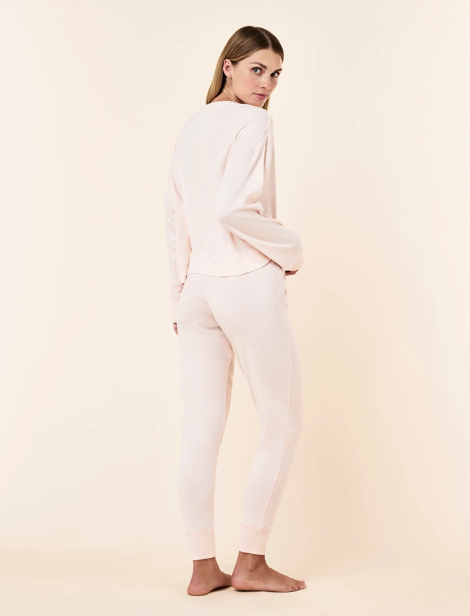 Pia Super Luxe Jogger - Image 4